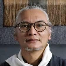 TOMORROW! Bark Rhythms: Ugandan Barkcloth and Indonesian Bark Paper Free  Virtual Artist's Talk with: Tedi Permadi @urbancodex and Sheila Nakitende  @sheila.nakitende Wednesday, May 29, 2024 • 8–9 PM EDT Registration link in  @