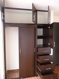 Closet moderno madera la reina región metropolitana santiago habitissimo. Resultado De Imagen Para Closets Modernos De Madera Y Espejo Cupboard Design Closet Decor Bedroom Closet Design
