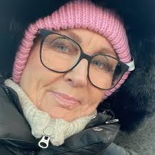 After 29 years, Bruce Willis and Demi Moore, a celebrity couple with a  surprising age gap🌺♥️