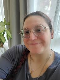 Woke up with my husband bringing me breakfast in bed and now I'm in the  lobby waiting for my birthday massage appointment because my girlfriend is  the bestest. ❤️ 43 is starting