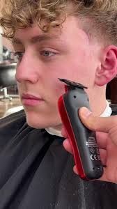 Dad hat das ganze Video gecarried #barber #friseur #taper #taperfade #...