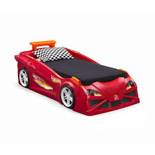 Air intakes on each side of the step2 hot wheels bed provide a flat surface for a cup, book or children's car collection. Step2 Hot Wheels Convertible Toddler To Twin Bed Red Walmart Com Walmart Com