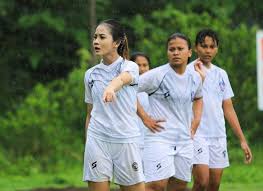 Persebaya, persik kediri, persela lamongan. Player Women Arema Fc Berlatih Kuat Untuk Tantangan Sriwijaya Fc Halo Dunia