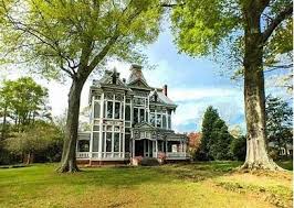 Image Result For Wisconsin Abandoned Mansion For Sale Abandoned Mansion For Sale Old Houses Victorian Architecture