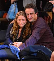 She stepped out in nyc, dressed in oversized pieces from her. Mary Kate Olsen And Olivier Sarkozy Are Going To Have To Figure Out What To Do With Their 13 5 Million Townhouse Vanity Fair