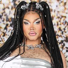 This cycle our Legends will battle it out to become the next Providence  Drag Gauntlet Legend! Our second contestant vying for the title of  Providence Drag Gauntlet: Legend is Paris Starr. Follow