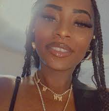 Nikki Henson in people