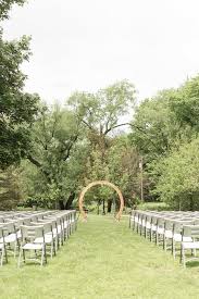Experienced gardeners are well aware of this reality and have even come to enjoy the ephemeral nature of their landscapes. 7 Ideas For Your Outdoor Wedding Ceremony Arch