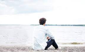How To Center Yourself Within 60 Seconds