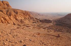 Use translate.com to cover it all. Tal Der Koniginnen In Mehr Als Neunzig Grabern Wurden Hier Angehorige