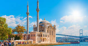 Стамбул — город с невероятным количеством исторических мест и достопримечательностей, и, похоже, ни один самый полный гид не сможет описать их все. Chto Posmotret V Stambule Spisok Nekotoryh Mest Turteka