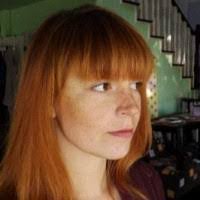 Ellen Stover's Instagram, Twitter & Facebook