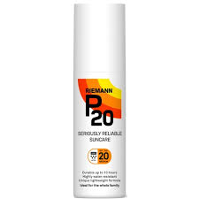A weightless spray that instantly protects against heat styling, humidity and uv rays. P20 Riemann Sun Protection Spray Spf 20 200 Ml
