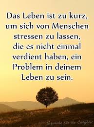 Was heißt dieser spruch denn auf lateinisch? Facebook