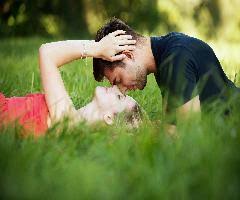 Before downloading you can preview any song by mouse over the play button. 400 Most Romantic Bollywood Love Songs Old And New Hits Entertainment Blog