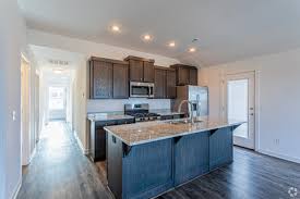 Official guide to granite countertops colors, types, buying granite, prices, patterns, sealing, cleaning, cost of installation and hiring the best fabricator. Habberton Ridge Apartments Springdale Ar Apartments Com