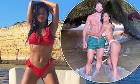Her father is of filipino ancestry. Nicole Scherzinger 42 Is Trying For A Baby With Beau Thom Evans 35 Daily Mail Online