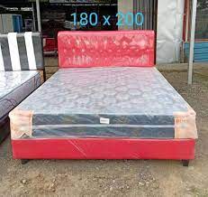 14 inch wood slat metal bed frame no box spring is needed with this solid metal black frame. 1 Set Kasr Springbed Central No 1 Fulset Perlengkapan Rumah 803540779