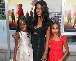 Played maya wilkes on the long running tv series girlfriends alongside actor tracee ellis ross. 18 Pictures Of Golden Brooks Irama Gallery