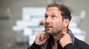 Friedemann Karig: Die Erfinderin überirdischen Glücks