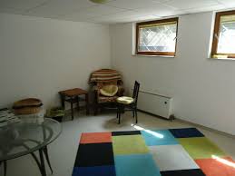 Unsere fewo liegt in ländlicher umgebung im ortsteil kladow des berliner stadtbezirks spandau. Vermiete 1 Zimmer In 14089 Berlin Kladow In Berlin Kladow Souterrain Wohnung Mieten Ebay Kleinanzeigen