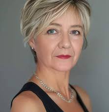 EU TENHO AMIGOS QUE MORAM LÁ NA VK" Contou o próprio Silvio Santos para  ex-moradora da Vila Kennedy, que registou o encontro ocorrido nos Estados  Unidos e nos relatou essa história sensacional "