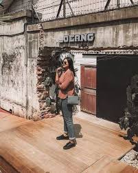 Interior ruangannya didekorasi dengan apik, memadukan suasana vintage dan industrial. 7 Spot Foto Menarik Di M Bloc Tempat Kekinian Di Blok M Jakarta