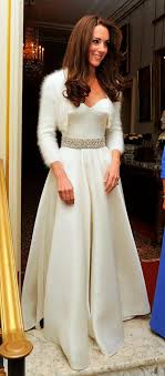 Diese hohe qualität in lebensgröße. Das 2 Kleid Das Herzogin Kate Bei Ihrer Hochzeit Trug Abendkleid