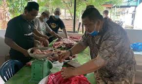 (a) pembahagian daging qurban wajib atau nazar: Tugas Pengurusan Penyembelihan Korban Lebih Mudah