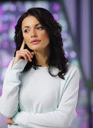 После увольнения нашел для себя новое признание, став светским обозревателем. Mariya Rybakova Vse Avtorskie Materialy Moskva 24