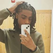 Mejor personaje de chat de IA Layla hathor: Explora perfiles y comentarios  de usuarios