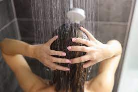 You Shouldn T Shower At This Time Of Day Say Experts Eat This Not That