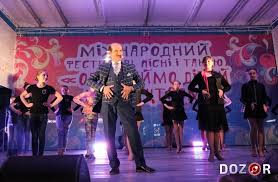 Григорій чапкіс був одружений чотири рази. Grigorij Chapkis Na Ploshi U Kirovogradi Vchiv Mistyan Latinoamerikanskim Tancyam Foto Mediaportal Dozor