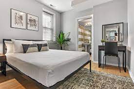 Most one bedroom apartments in chicago will be located in multi unit buildings that have 10+ apartments in them. Apartment Lovely 1 Bedroom In Charming Neighborhood Wicker Park Chicago Il Booking Com