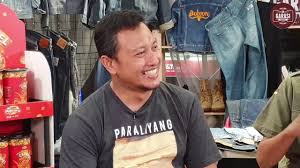 Raw denim jeans have the unique ability to conform to you, the wearer. Garasi Kupas Sumbangan Pembeli Jean Raw Denim House Selamat Ditunaikan Kini Property