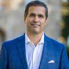 West Petaluma Agents, 58 Compass Real Estate Agents