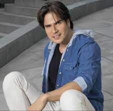 A collection of facts with age, height and family. Daniel Arenas Te Amo Home Facebook