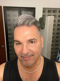 Henry Castro Salon in Cozumel for Hair Color and Cut Services