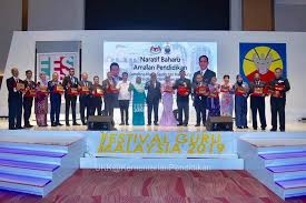 Fokus & gerak kerja profesional kppm 2019. Senarai Nama 16 Guru Adiwira 2019 Pendidik2u