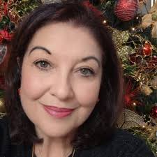 Buona serata, Giulio, non saprei cosa dirti, perché non lo so neanche io.  Comunque, sono d'accordo con te! Ce lo svelerà il nostro amico  @davidepennazzato. 🥰🌹🫂