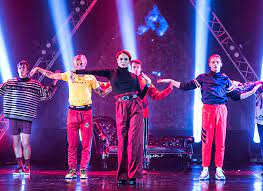 Jun 03, 2021 · ляйсан утяшева со слезами на глазах призналась, что одну из дверей ее жизни пора закрыть. Lyajsan Utyasheva O Shou Bolero Uvidev Vstayushih Zritelej Ya Reshila Eto Proval Vse Uhodyat No Oni Shli K Scene Hello Russia