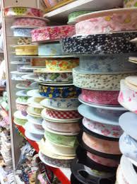 Cinta Al Bies Estampada Disponible En Dos Anchos Y Tambien En Colores Lisos En Algodon Y Raso Cinta Al Bies Cintas Colores