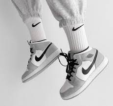 Nike Air Jordan 1 Mid Light Smoke Grey Double Boxed