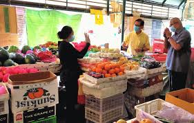 At 7pm last night ,the temperature was 10. Opening Hours Of 7am 2pm For Tamu Markets In Miri