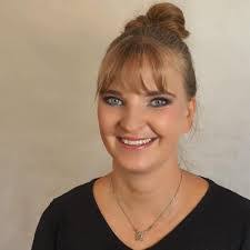 Miriam Voss's Instagram, Twitter & Facebook