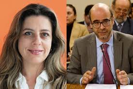 Al igual que deficientes mentales pinochetistas como checho hirane, cecilia cifuentes, juan pablo swett, henry boys y axel kaiser, teresa marinovic es un invento más de la ultraderecha creado para defender sus intereses. Distrito 10 Teresa Marinovic Y Fernando Atria Pelean Voto A Voto El Liderato De Las Preferencias