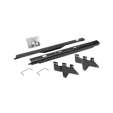 The hitch with the horseshoe socket is attached to the truck bed via metal rails. Gooseneck Hitch Custom Rail Kit For 99 04 2500 Ld 8 Bed 01 10 2500hd 07