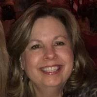 6 "Suzanne Martins" profiles