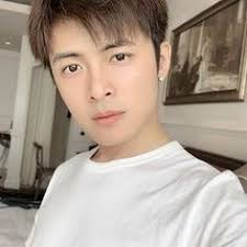Gin tuấn kiệt, trang thông tin chính thức về nhạc gin tuấn kiệt, toàn bộ bài hát mới nhất đầy đủ video clip sinh ra trong một gia đình không có ai làm nghệ thuật nhưng từ nhỏ gin tuấn kiệt lại đam mê và có năng khiếu ca hát từ bé. 55 Gin Tuáº¥n Kiá»‡t Y TÆ°á»Ÿng Trong 2021 Gin Instagram Ngá»±a Tráº¯ng