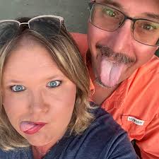 Where to park a boat trailer in Pensacola, FL?